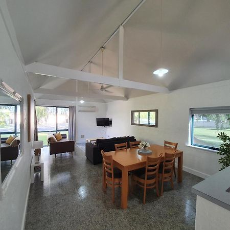 Busselton Holiday Units Villa Phòng bức ảnh